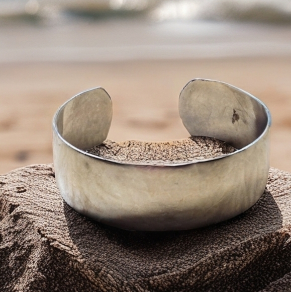 Vintage Sterling Silver 925 Bald 6/7" wide Cuff Bracelet Sign BB - Picture 1 of 6